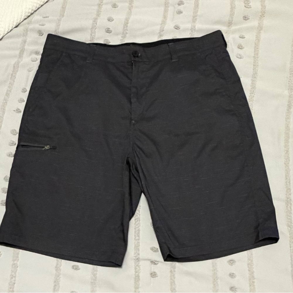 Puli Men's Black Shorts dri fit.